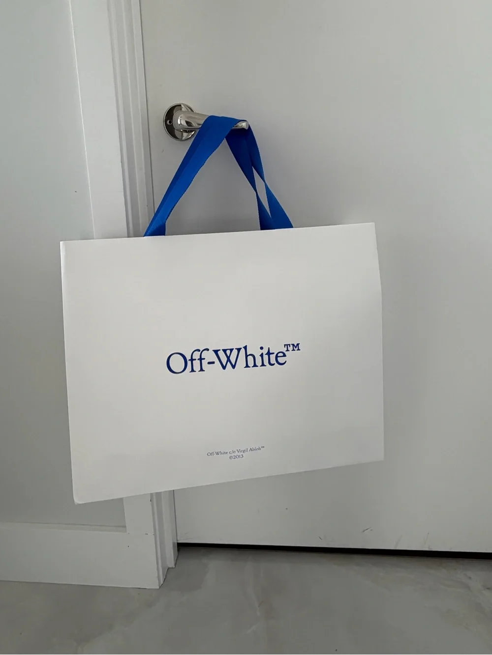 Newest Rare Off-White Garment Bag Shopping Bag & Receipt Holder